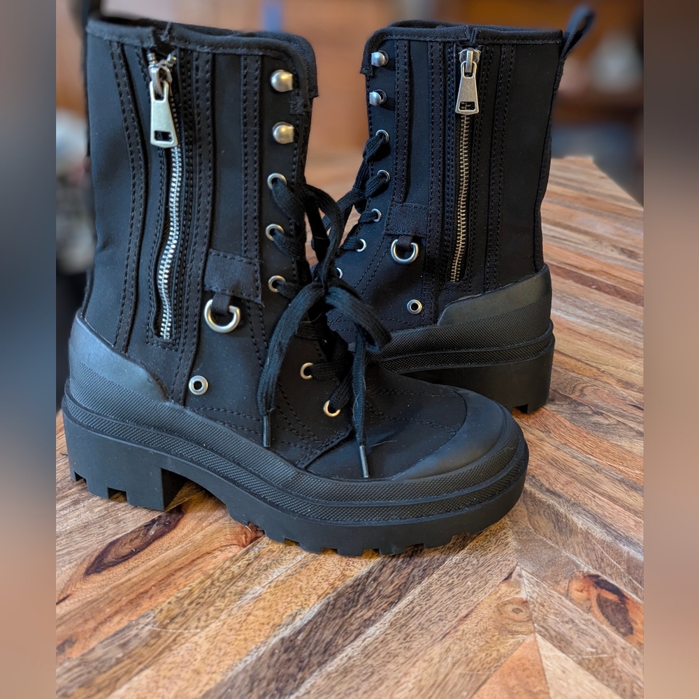 Zara Combat Boots NWOT sz 6 Black